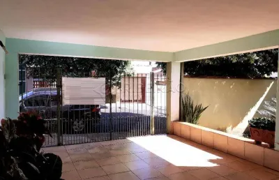 Casa térrea com 3 dormitórios e lazer para venda no castelo branco