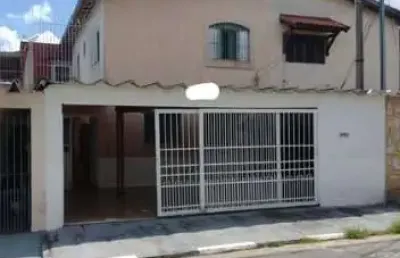 Casa grande à venda na cidade líder com 4 dormitórios  3 banheiros 3 vagas