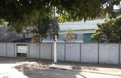 Casa á venda na cidade patriarca com 330m²  2 dormitórios 1 suíte 2 banheiros 4 vagas