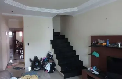 Sobrado novo 3 quartos 3 banheiros armários de cosinha pia/escada de mármore super novo churrasqueir