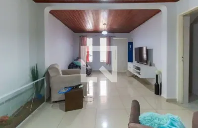 Casa com 3 quartos à venda na Rua José Bento, --, Cambuci, São Paulo