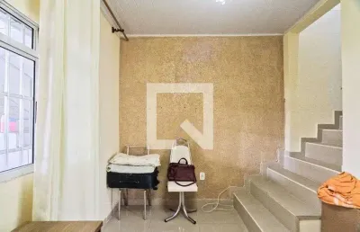 Casa com 4 quartos à venda na Rua Flor de Abril, --, Jardim Peri, São Paulo