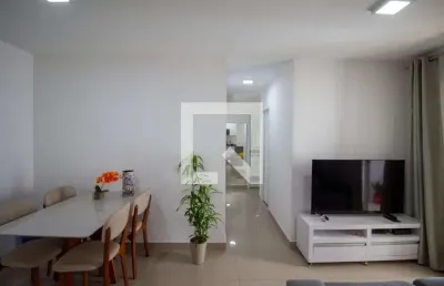 Apartamento com 3 quartos à venda na Avenida Pires do Rio, --, Itaquera, São Paulo