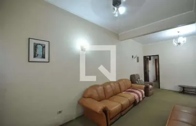 Casa com 3 quartos à venda na Rua Cristóvão Arraes, --, Vila Constança, São Paulo