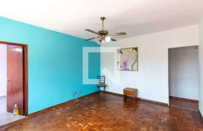 Casa com 3 quartos à venda na Rua Mandaguaí, --, Vila Ré, São Paulo