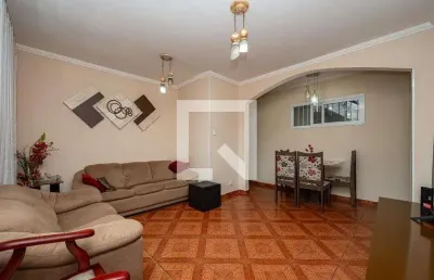Casa com 3 quartos à venda na Rua Bento Coelho da Silveira, --, Vila Campestre, São Paulo