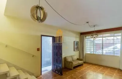 Campo belo - casa à venda com 178m², 3 quartos e 2 vagas.