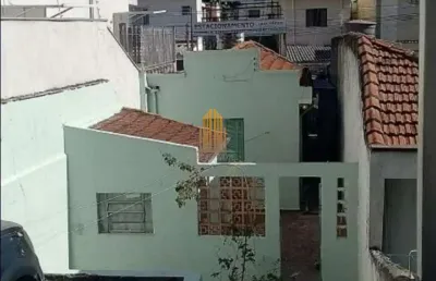 Casa de 90m2 com 1 dormitório , 1 banheiro , quintal  amplo e 1 vaga , á venda no bairro vila romana