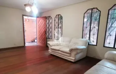Vila sônia  - casa de 250m² com 2 dormitórios, 2 salas, 2 banheiros, 2 vagas de garagem.