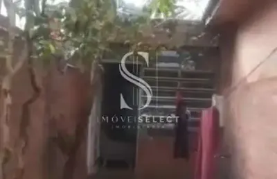 Casa terrea com 80m² - dois dormitorios um banheiro, sala e lavanderia, não tem garagem - no butantã