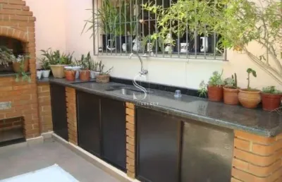 Cidade ademar - sobrado com 200m² 3 dormitórios, 1 suíte, 3 banheiros e 2 vagas de garagem.