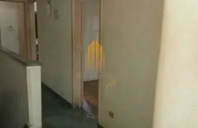 Ipiranga, casa residencial de 125m² com 2 dormtiórios, 1 suíte, 2 banheiros, sem vaga.