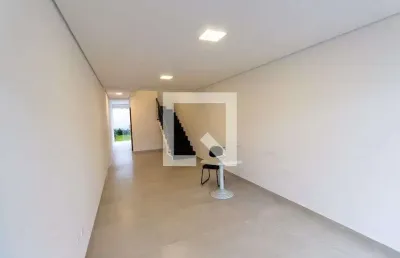 Casa com 3 quartos à venda na Rua Senador Godói, --, Vila Ré, São Paulo