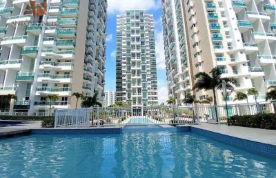 Apartamento com 2 dormitórios à venda, 82 m² por r$ 735.000,00 - guararapes - fortaleza/ce