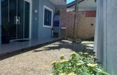 Apartamento para temporada em florianópolis, são joão do rio vermelho, 2 dormitórios, 1 suíte, 2 banheiros, 1 vaga
