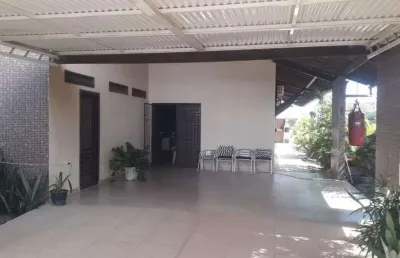 Ampla casa de 183m² em poço – conforto, segurança e lazer!
