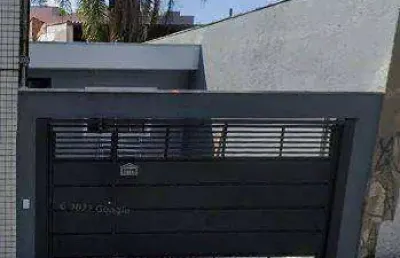 Casa térrea a venda, 2 dormitórios, 3 banheiros, 2 vagas, vila moraes.