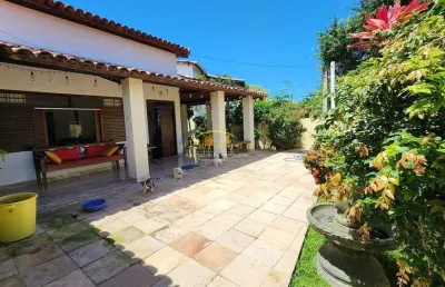 Excelente casa à venda em condomínio fechado – itapuã