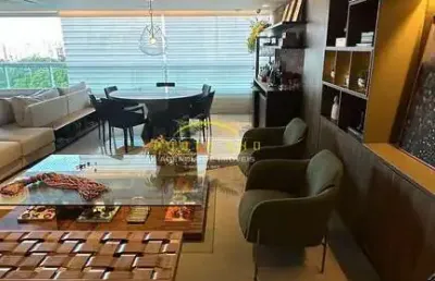 Apartamento de 4 suítes revertidas para 3, automatizado,  varanda gourmet ampla com vista privilegi
