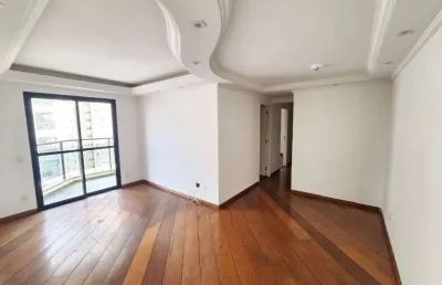 Apartamento espaçoso com 82m², cozinha e sala ampla, 3 dormitórios (sendo 1 suíte) e 2 vagas de gar