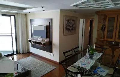 Apartamento arejado e espaçoso em andar alto com 3 dormitórios, suíte e lazer completo no coração d