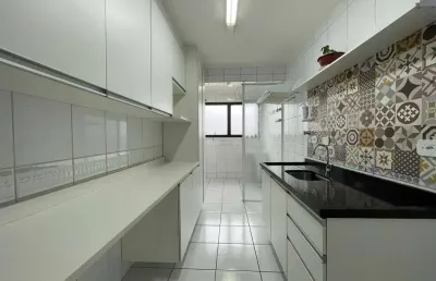 Apartamento espaçoso com 3 dormitórios, 2 vagas e vista livre na av. montemagno – pronto para morar