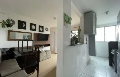 Apartamento de 2 dormitórios bem distribuídos na aricanduva, próximo de comércios e transporte públ