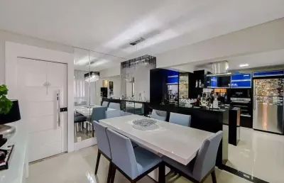 Lindo apartamento semimobiliado, com 103m², 3 dormitórios (2 suítes), varanda gourmet, móveis de qu