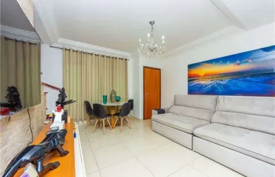 Sobrado de 3 andares em condomínio fechado com poucas casas, 4 dormitórios e 4 vagas, 135 m² - vila