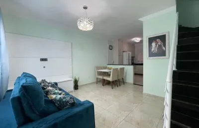 Sobrado em condomínio, 2 suítes, 4 vagas e com quintal! -  tranquilidade e segurança! - vila formos