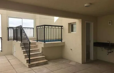 Cobertura para locação, com 240m², 4 dormitório (sendo 1 suíte), 4 banheiros, piscina privativa, 3