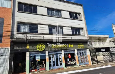 Apartamento para locação com 03 dormitórios, centro.
