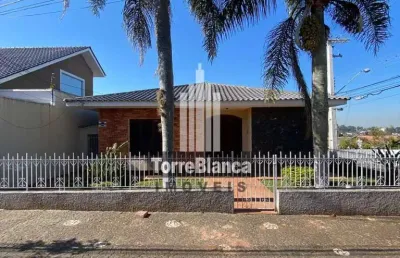 Espaçosa residência para alugar na vila estrela por r$5.000,00, com 560 m²