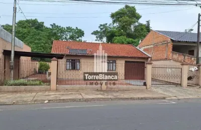 Casa com 3 quartos à venda na Rua Leopoldo Froes, Uvaranas, Ponta Grossa