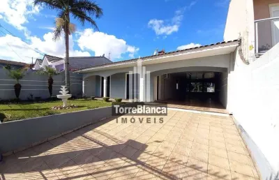 Casa à venda, com 4 quartos (2 suítes), próxima à upa santa paula