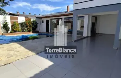 Sobrado com 04 quartos sendo 02 suítes para locação, área gourmet com piscina e churrasqueira, 300m