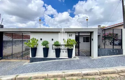 Casa com 3 quartos à venda na Rua Quaresmeira, Contorno, Ponta Grossa