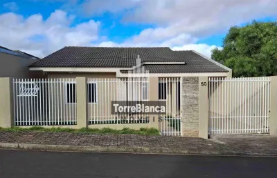 Casa com 3 quartos à venda na Rua Naldi Teixeira, Uvaranas, Ponta Grossa