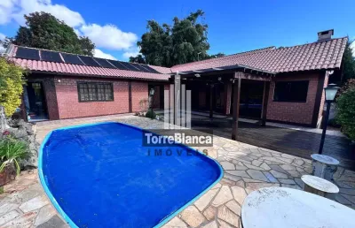 Casa com piscina à venda, 4 quartos, 3 banheiros, área gourmet com churrasqueira, colônia dona luiz