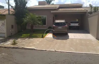 Casa em condomínio fechado com 3 quartos à venda na Rua Serra do Roncador, 307, Bandeirantes, Londrina