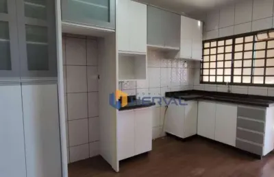 Casa com 3 quartos à venda, 103 m² por r$ 490.000 - jardim botânico - maringá/pr