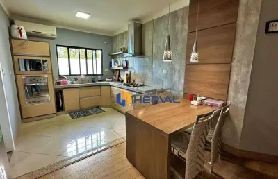 Casa para locação em condomínio com três quartos, com 210 m² de área útil, por r$ 5.800,00 localizada na vila morangueira, em maringá/pr.