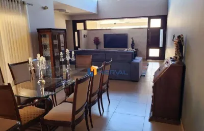 Excelente casa térrea, localizada em região segura e privilegiada, próxima à av. carlos borges, av. nildo ribeiro, supermercados, farmácias e padaria