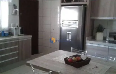 Sobrado com 3 dormitórios à venda, 194 m² por r$ 700.000,00 - jardim imperial - maringá/pr