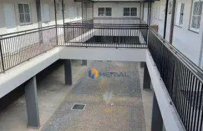 Prédio com 15  kitnets, 2 salas comerciais e 16 garagens