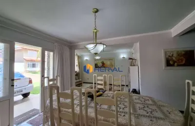 Sobrado com 3 dormitórios à venda, 189 m² por r$ 970.000,00 - zona 05 - maringá/pr