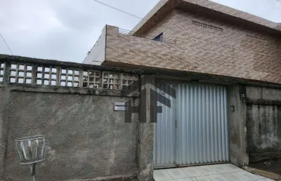 Casa de 252m² à venda, com 5 quartos e 1º andar, localizada, no ibura, recife - pernambuco.