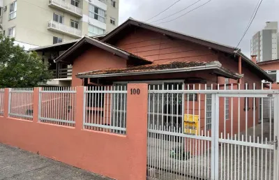 Casa com 3 quartos à venda na rua duque de caxias, 100, vila operária, itajaí por r$ 1.600.000