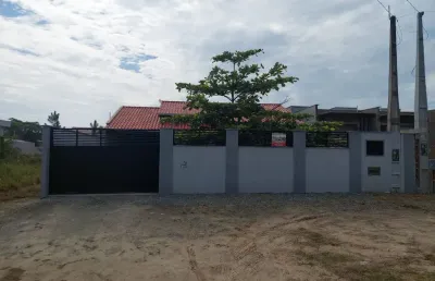 Linda casa a venda - praia do ervino/sfs r$ 500.000,00 estuda troca.