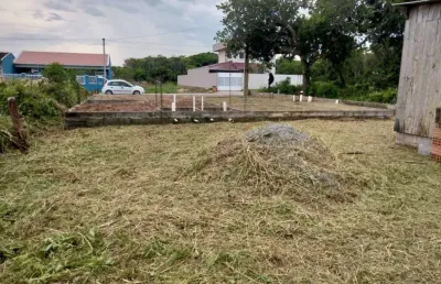 Terreno c/ 375,00 + fundação de casa de 140m2 -  dist.280m do mar.
